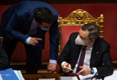 In una foto d'archivio ANSA, Mario Deaghi e Matteo Salvini in Senato.