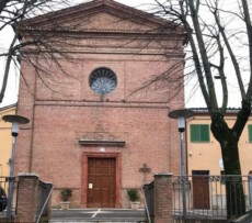 La chiesa di San Sebastiano Martire di Marischio di Fabriano dove s'è svolta la riunione dei no-vax.
