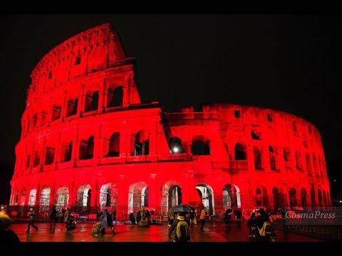 Il Colosseo in rosso per la Giornata internazionale per l'eliminazione della violenza contro le donne del 25 novembre.