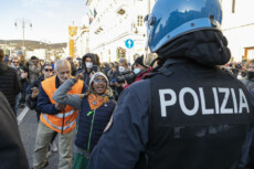 Manifestazione di No-Green Pass a Trieste bloccata dalla Polizia
