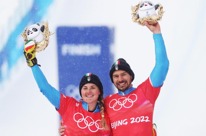 Michela Moioli e Omar Visintin argento nello Snowboard Cross di coppia a Pechino