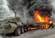 "Nell'area di Glukhov, i militari hanno utilizzato missili antiaerei Javelin e hanno neutralizzato una colonna di equipaggiamento russo. 15 carri armati T-72", si legge sul profilo Twitter ArmedForcesUkr, 24 febbraio 2022.