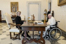Papa Francesco e la Presidente del Consiglio Europeo Ursula von der Leyen, in Vaticano