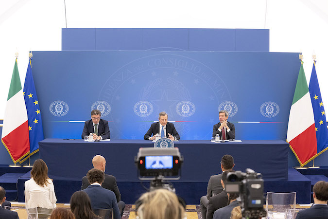 Roma, 12/07/2022 - Conferenza stampa del Presidente Draghi insieme ai Ministri del Lavoro e delle Politiche sociali Orlando e dello Sviluppo economico Giorgetti.