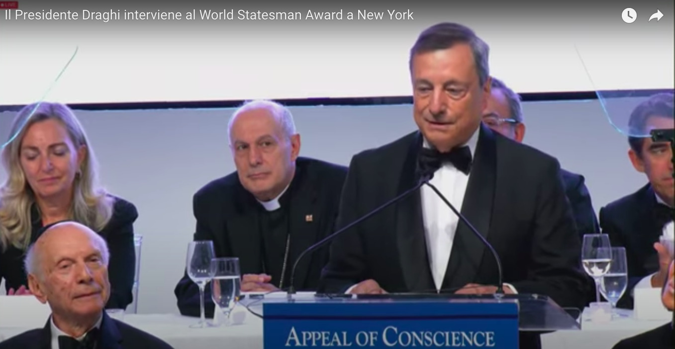 Il Presidente del Consiglio Mario Draghi interviene alla 57° Annual Award Dinner, nel corso della quale ha ricevuto il World Statesman Award 2022