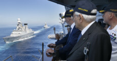 Il Presidente della Repubblica Sergio Mattarella a bordo di Nave Cavour