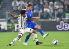 Weston McKennie e Filippo Bandinelli in azione durante Juventus-Empoli finito 4-0 in favore dei bianconeri.