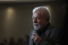 Il presidente eletto del Brasile Luiz Inacio Lula da Silva durante la campagna elettorale.