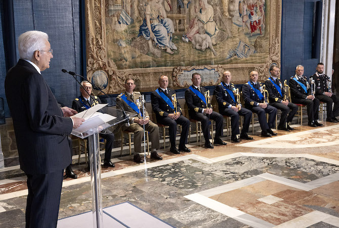Il Presidente Sergio Mattarella in occasione della cerimonia di consegna delle insegne dell’Ordine Militare d’Italia, nella ricorrenza del Giorno dell’Unità Nazionale e Giornata delle Forze Armate