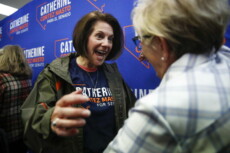 La gioia di Catherine Cortez Masto eletta Senatore in Nevada.