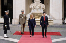 Il Presidente del Consiglio, Giorgia Meloni, accoglie nel Cortile d'onore di Palazzo Chigi il Primo Ministro del Giappone, Fumio Kishida.