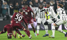 Paul Pogba in azione durante il derby vinto dalla Juventus per 4-2 sul Torino.