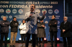 Massimiliano Fedriga, durante il comizio di chiusura della campagna elettorale del centrodestra a Udine, 31 marzo 2023.